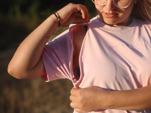 The Everyday Nursing Tee - Baby Pink 🩷